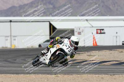 media/Jan-15-2026-Racers Edge (Thu) [[dfebeb70ab]]/2-A Group/Session 3 (Turn 16)/